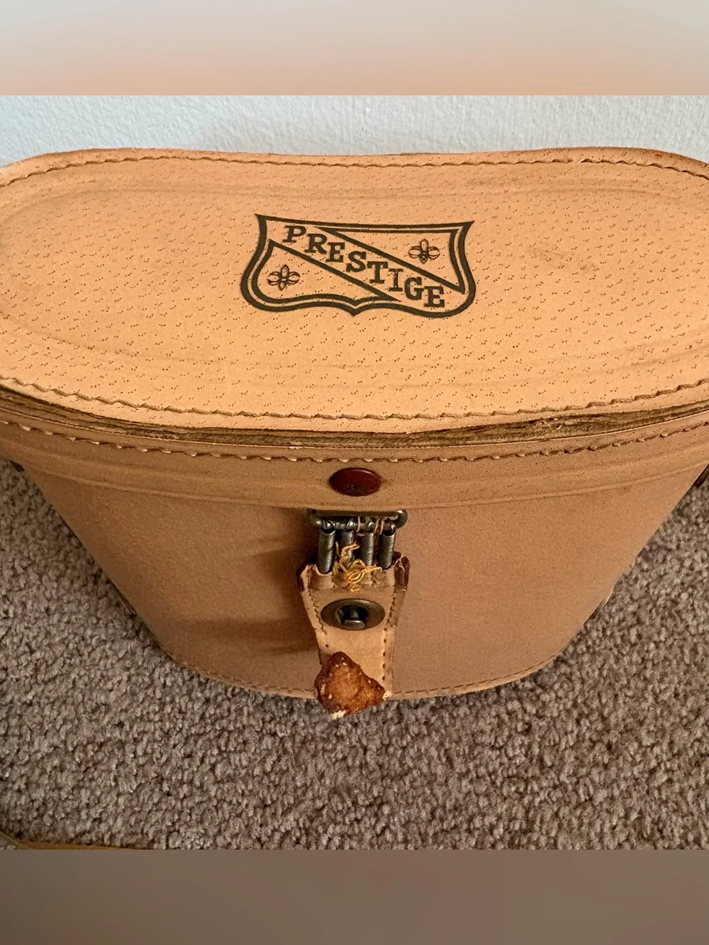 VTG Prestige Tan Hard Binocular Case/Bag w/ Shoulder Strap, Red Lined Interior